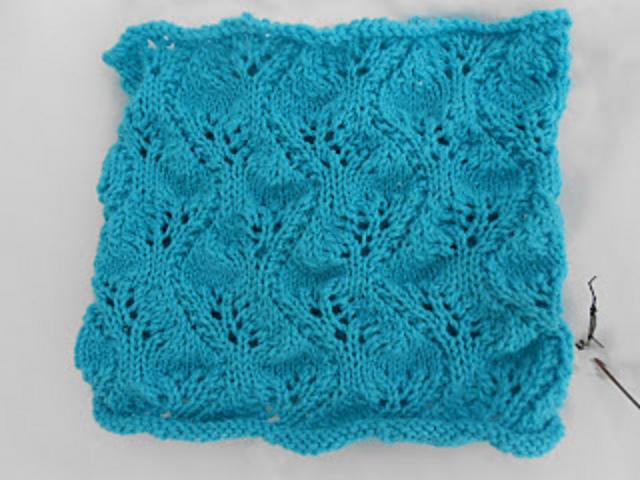 Japanese Waves Cowl