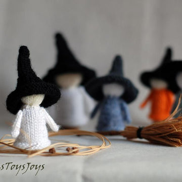 Waldorf Halloween Witches Babies from corks
