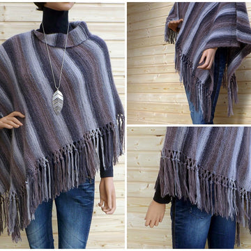 Trendy poncho with fringes