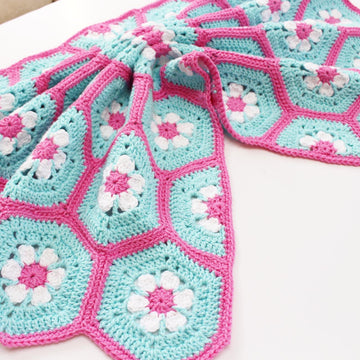 Doris Daisy Hexagon Blanket