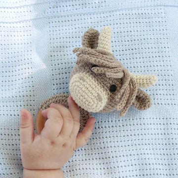 Highland cow baby rattle teether toy amigurumi crochet pattern