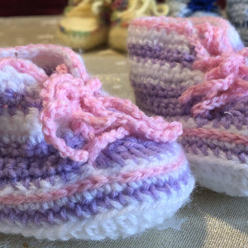 Babyschuhe Corina, Häkelanleitung