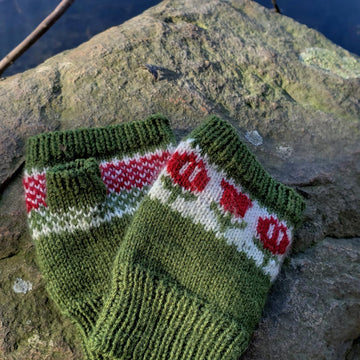 March Flowers Mitts