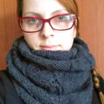 A bit of lace - infinity scarf