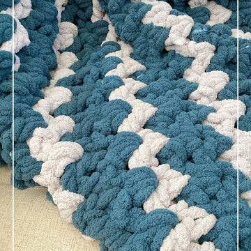 Blue Spruce Chunky Throw