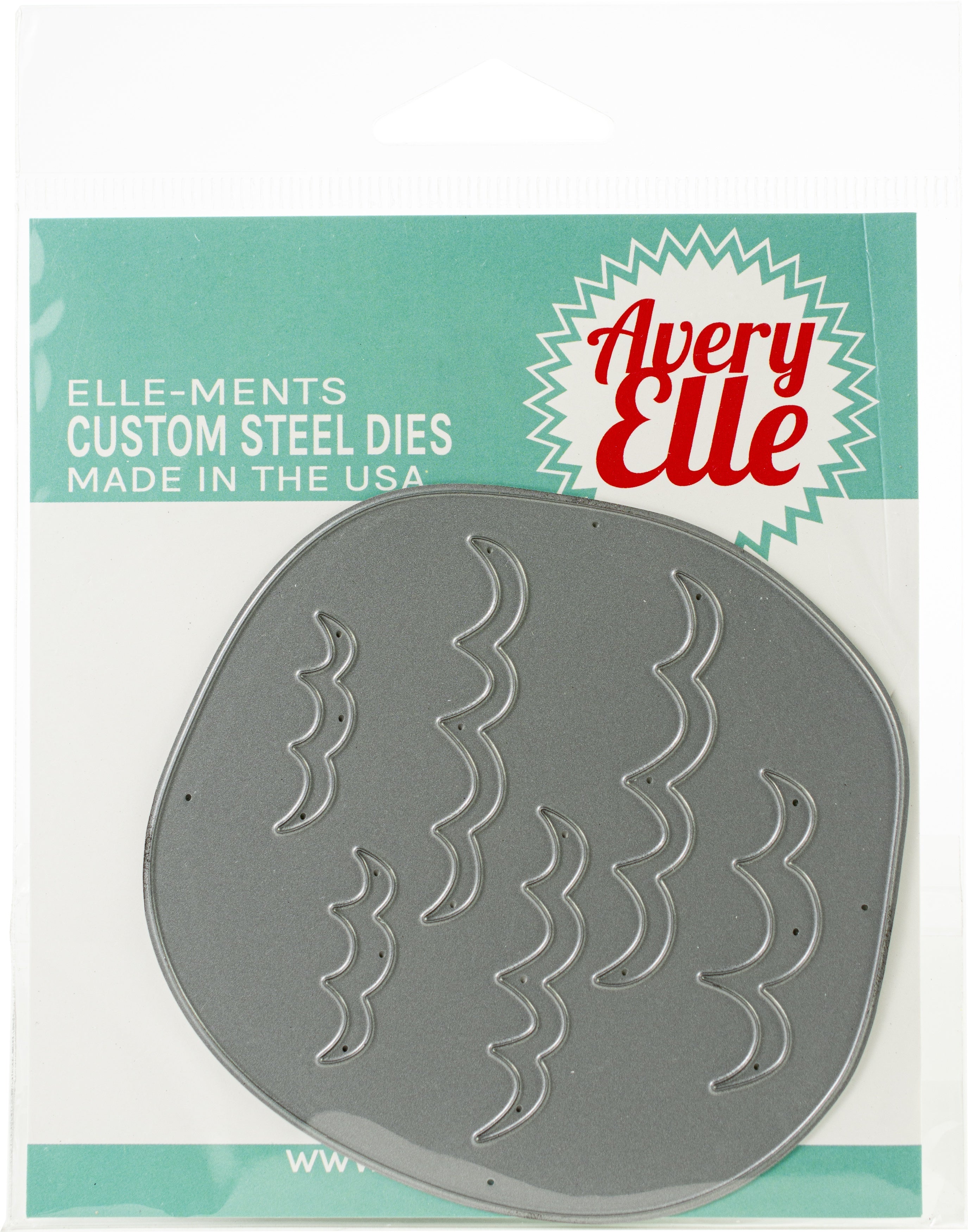 Avery Elle Elle-Ments Dies - Sea Scene