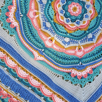 Maxine Afghan