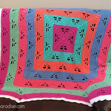 Radiating Dragonflies Throw