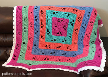 Radiating Dragonflies Throw