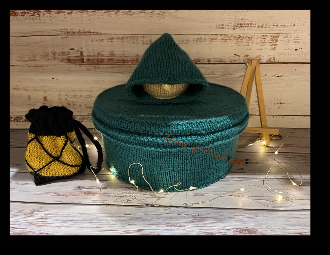 Hooded Cloak Sweet Chocolate Tub Tin Cover Knitting Pattern