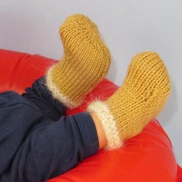 Baby Simple Fur Trim Booties (Bootees)