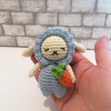 Bunny with Carrot Amigurumi