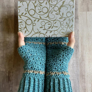 Gingerbread mitts