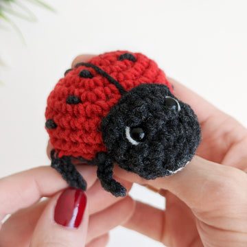 Crochet ladybug amigurumi pattern