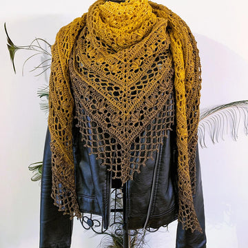 Triangular Scarf "Chaldene"
