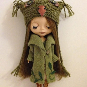 Super simple owl hat for Blythe