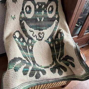 Froggy LovePrints Blanket - Overlay Mosaic Crochet Pattern