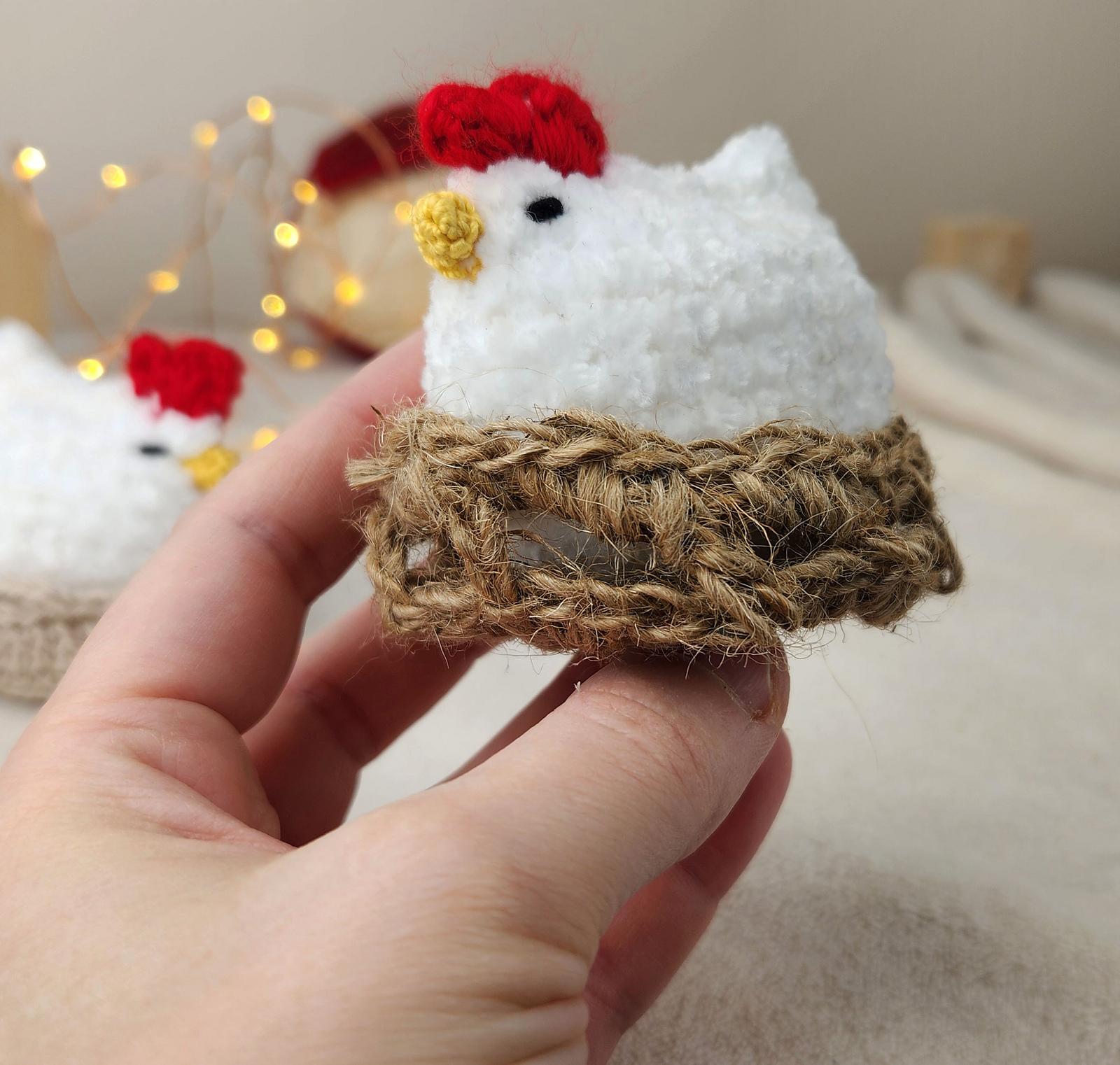 Mini Amigurumi Chick Pattern & Video (Scarf/Basket)