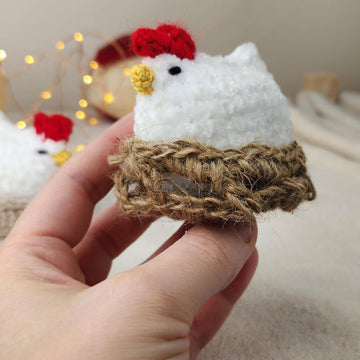Mini Amigurumi Chick Pattern & Video (Scarf/Basket)