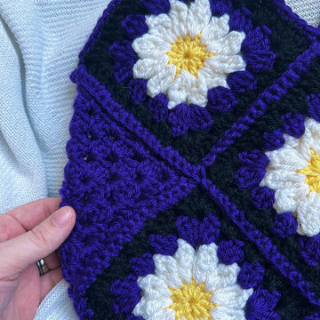 Daisy Granny Square Bag