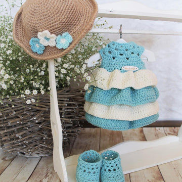 Dress and hat for doll