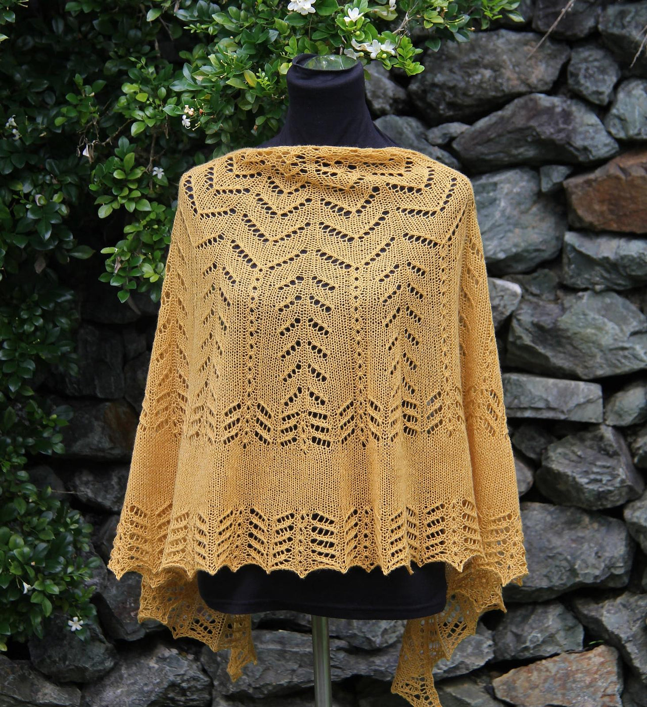 Adelong Shawl