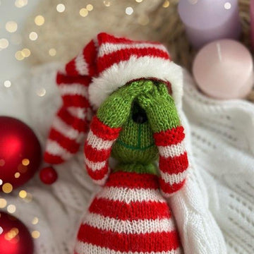 Baby Grinch Christmas knitting pattern