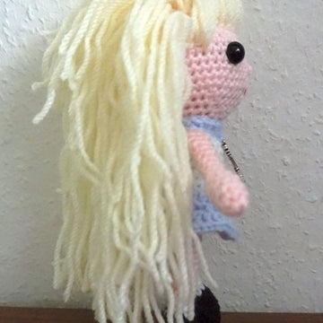 Crochet Pattern for the little Alice!