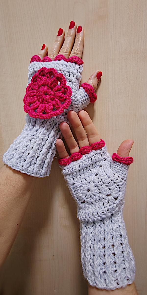 Crimson Frost Gloves