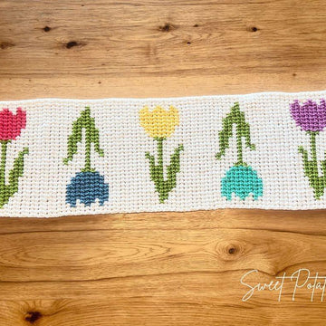 Spring Tulips Table Runner