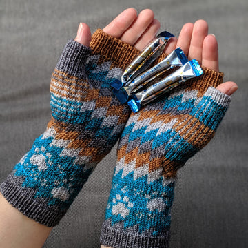 Kiss Kiss Mitts