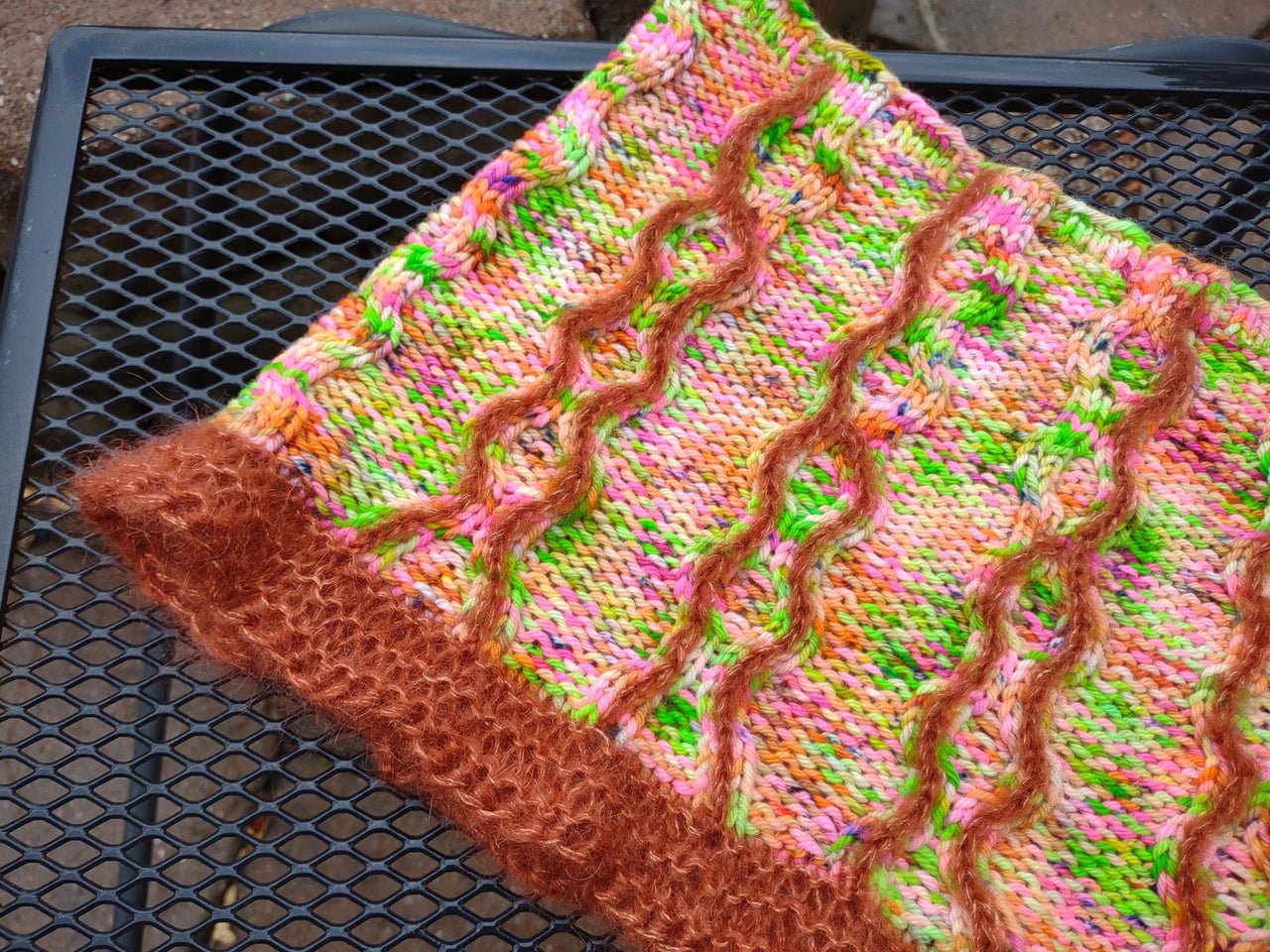 Rusty Keyhole Cowl