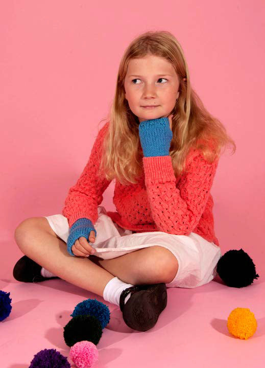 "Snowy Day Handwarmers" - Gloves Knitting Pattern in Paintbox Yarns Simply Aran - Aran-Kid-001