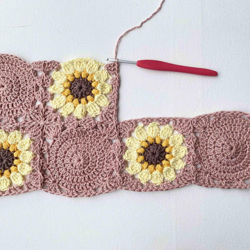 Here comes the sunflowers blanket