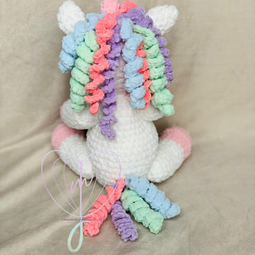 Unicorn plush amigurumi