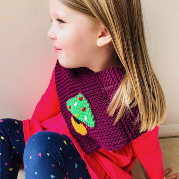 Christmas Tree Triangular Scarf in Lang Merino 70