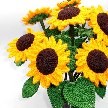 Sunflowers - simple from scraps of yarn