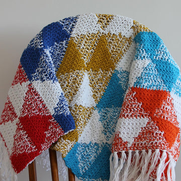 Crochet Rug Pattern: Reversible Diamonds Scatter Rug
