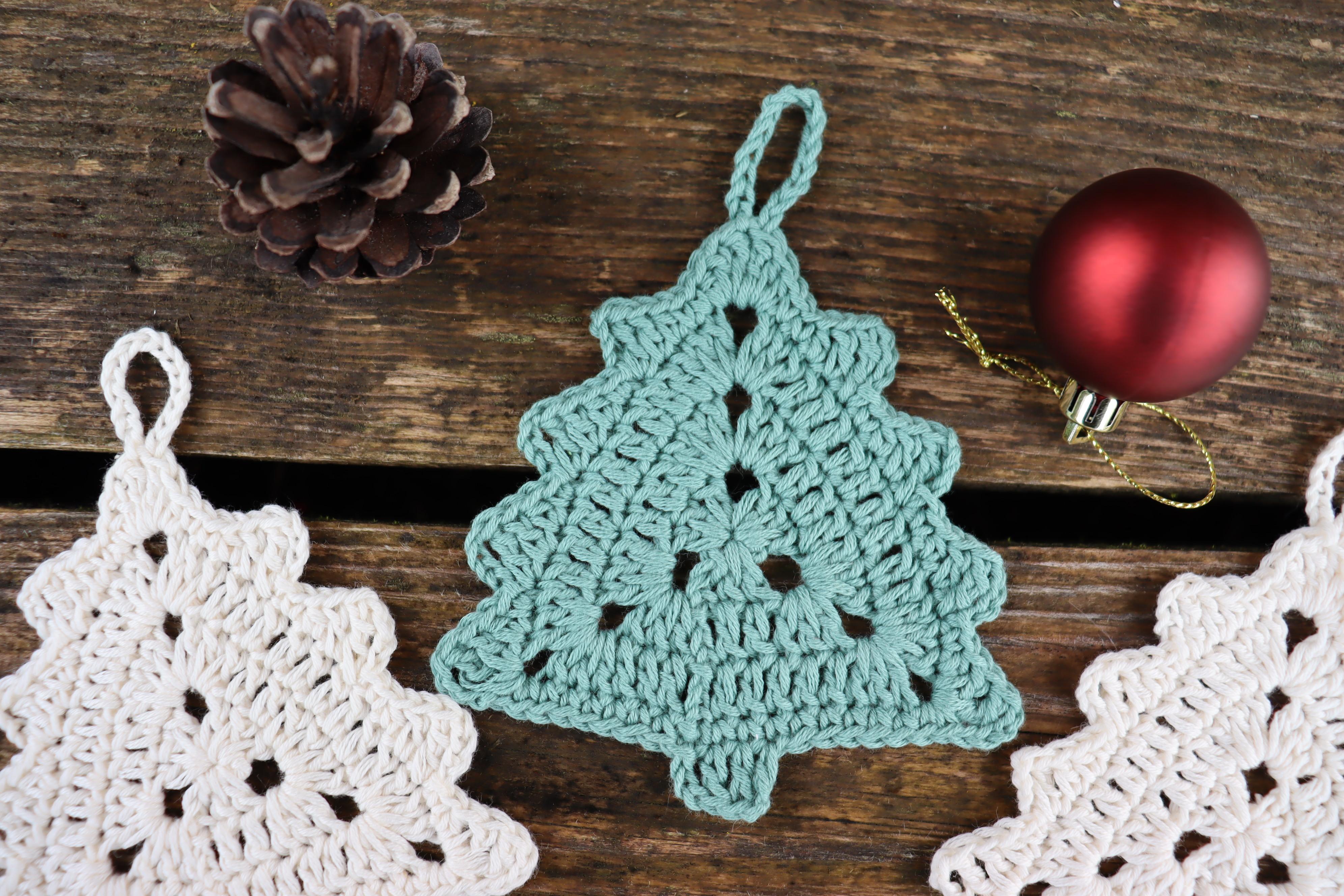 ''The Christmas Tree'' Hanging Ornament Decoration