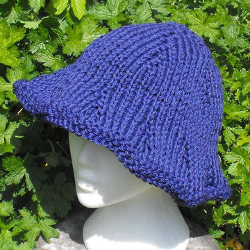 SUPERFAST BIG FLOPPY HAT KNITTING PATTERN - MADMONKEYKNITS