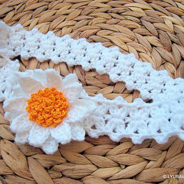 Lovely Crochet Daisy Flower Headband