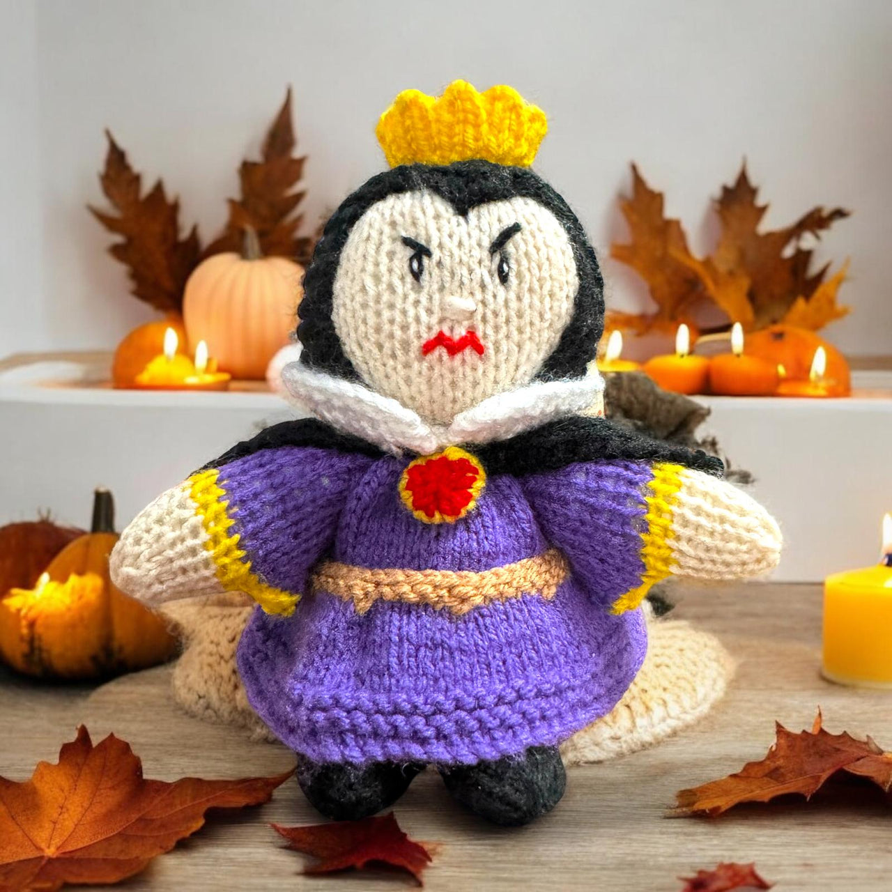 Evil Queen choc orange cover / Snow White toy