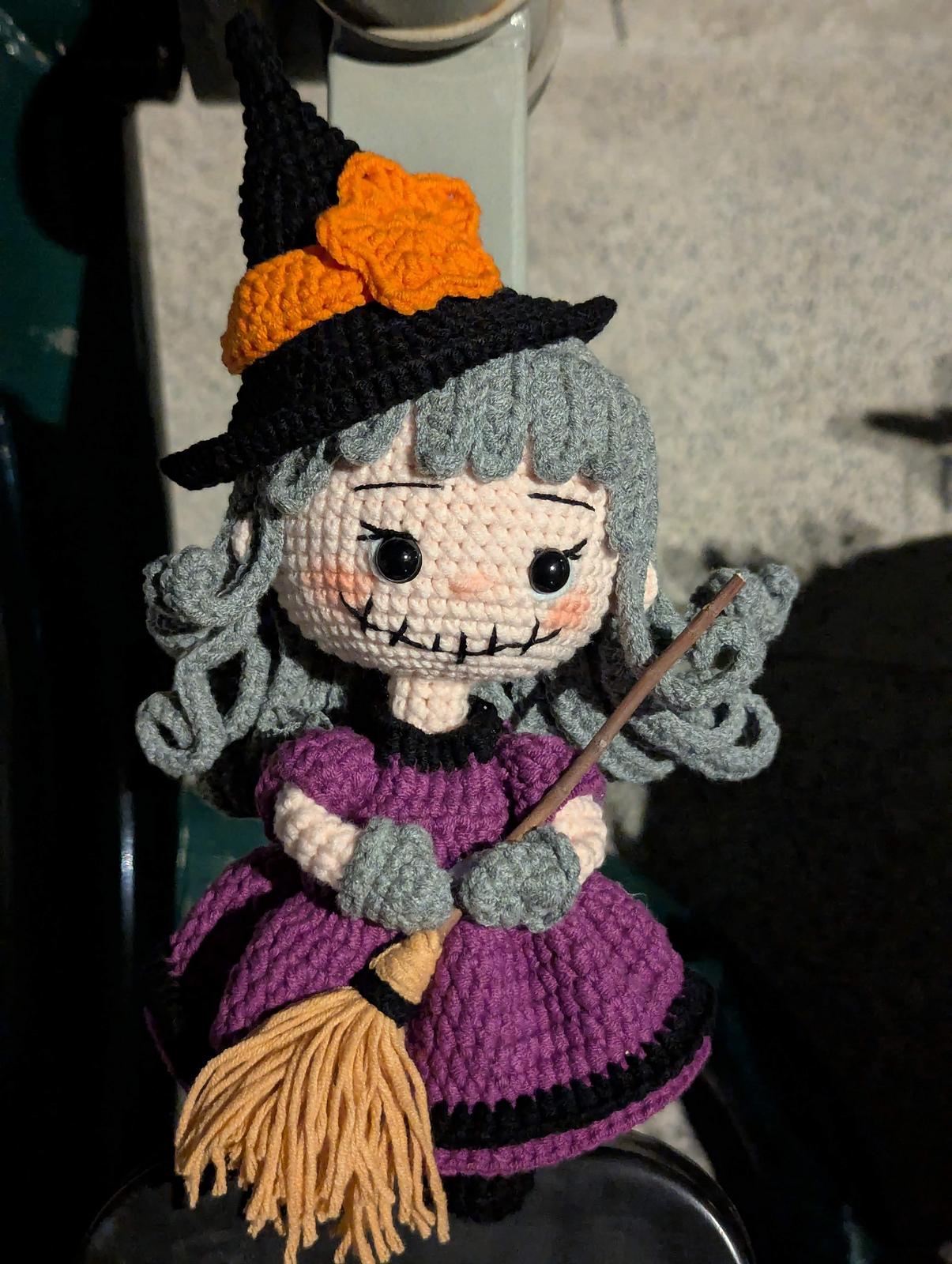 STITCHY the Spooky Cute Witch