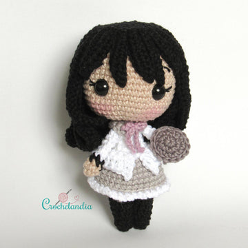 Homura amigurumi doll - crochet pattern by Crochelandia