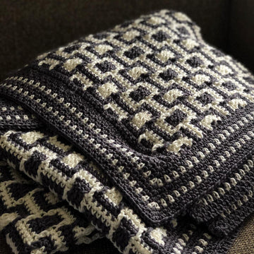 Chic Modern Mosaic Blocks Throw