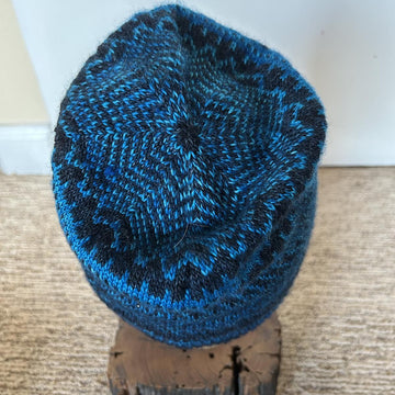 Midnight Waves Hat
