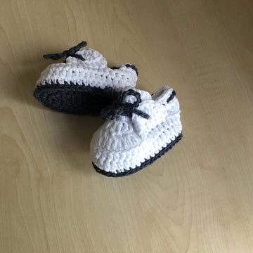 Baby Bootie & Hat Set N 260