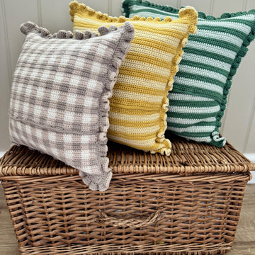 Gingham crochet cushions