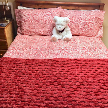 Double or King Size Bed Throw in King Cole Big Value Super Chunky
