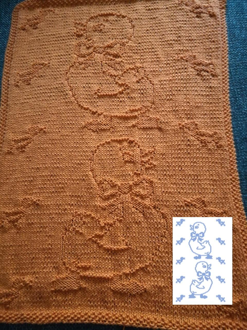 Nr. 515 Easter ducklings guest towel